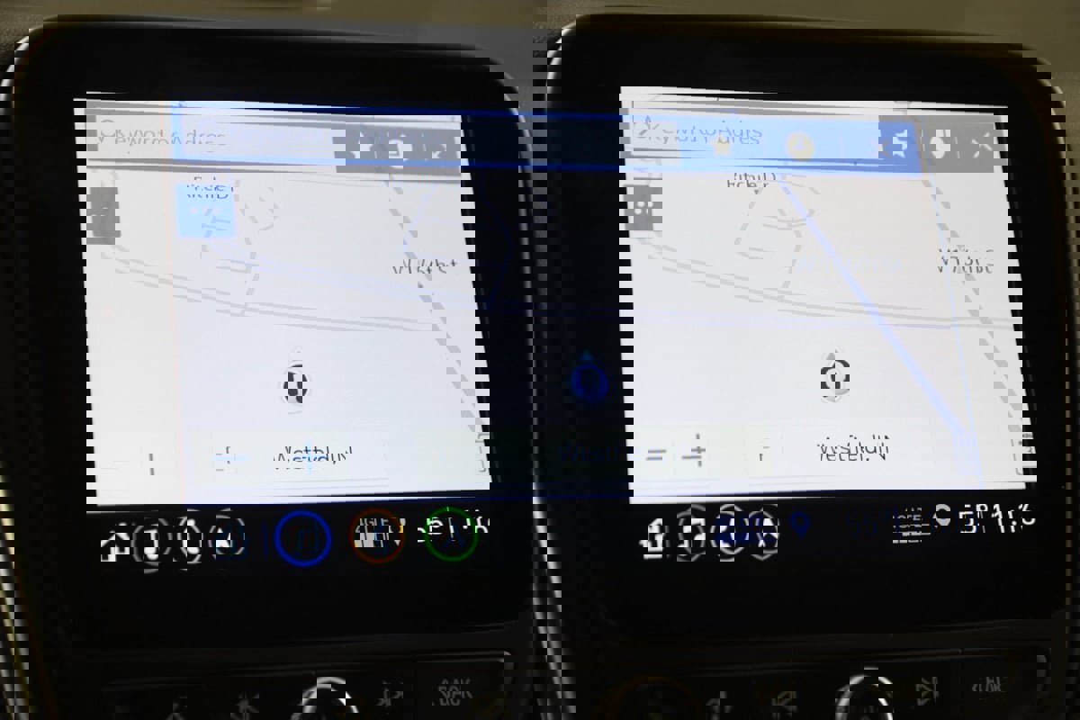 Used 2021 Chevrolet Equinox Premier AWD/4WD image 9