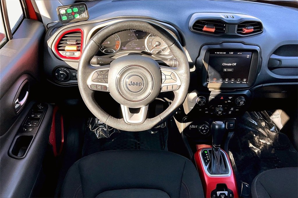 Used 2021 Jeep Renegade Trailhawk image 5