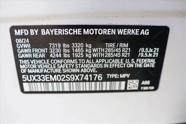 Used 2025 BMW X7 M60i AWD/4WD image 30