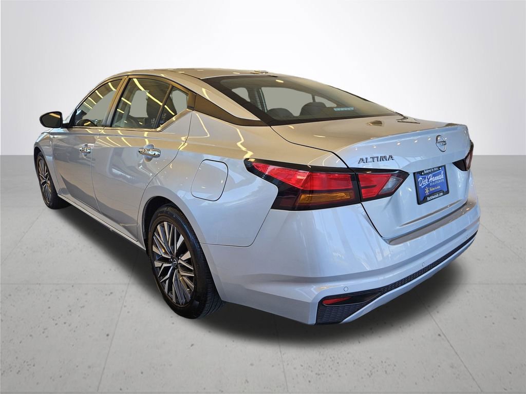 Used 2023 Nissan Altima 2.5 SV image 10