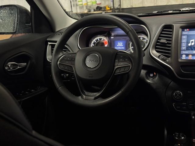 Used 2022 Jeep Cherokee Trailhawk w/ Comfort/Convenience Group image 25