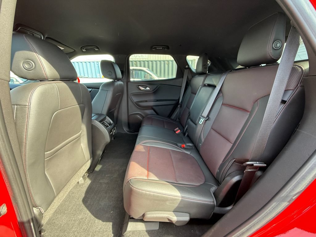 Used 2020 Chevrolet Blazer RS w/ LPO, Floor Liner Package FWD image 23