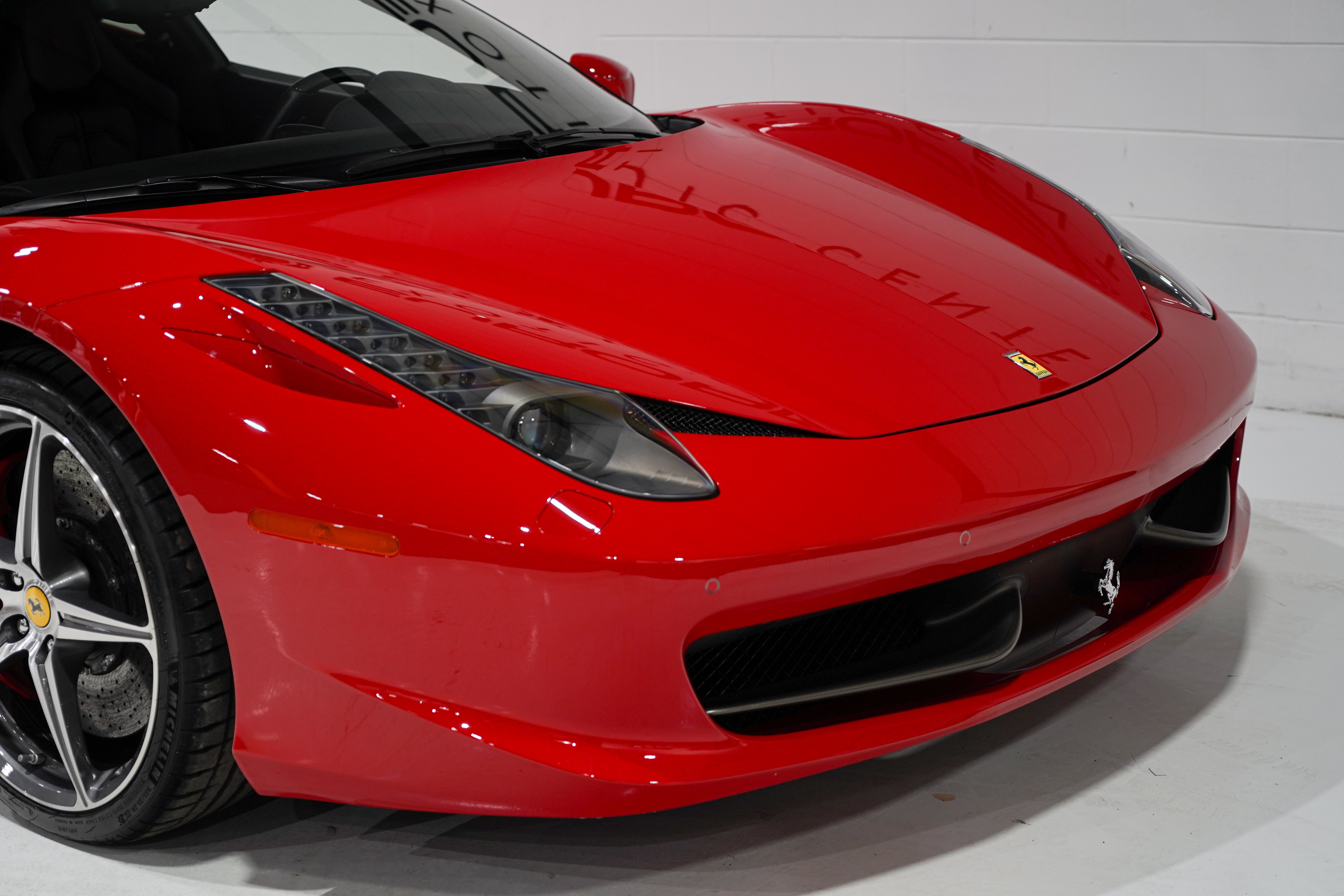Used 2014 Ferrari 458 Italia Coupe RWD image 23