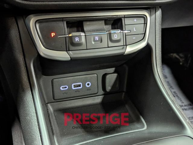 Used 2024 GMC Terrain SLE image 20