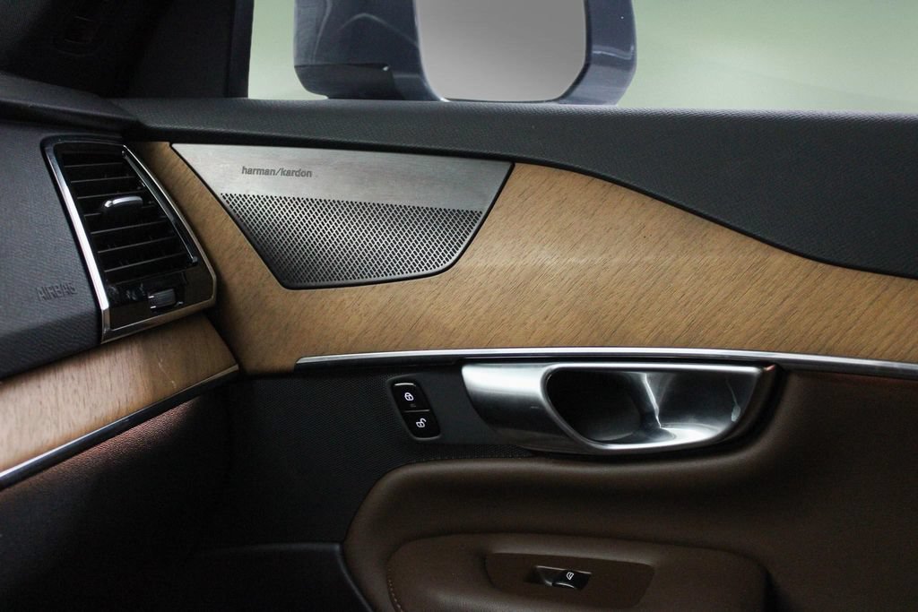 Used 2023 Volvo XC90 B6 Plus w/ Protection Package Premier AWD/4WD image 41