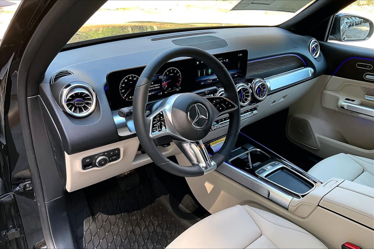 New 2026 Mercedes-Benz GLB 250 4MATIC image 10