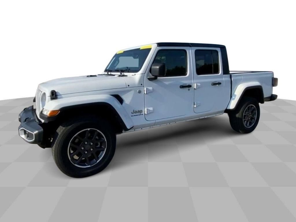 Used 2023 Jeep Gladiator Overland image 4