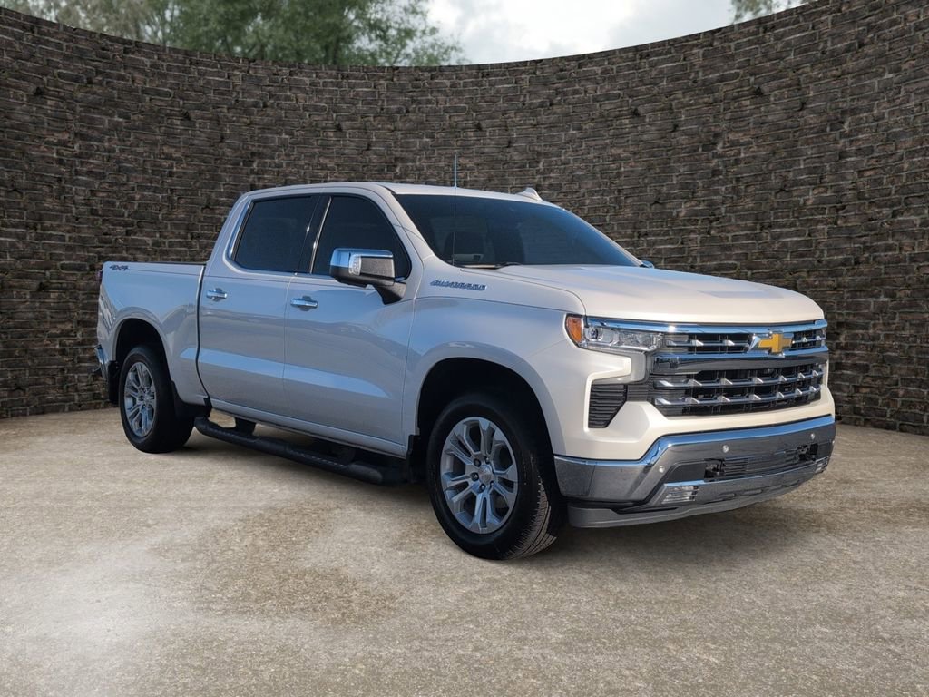 Used 2022 Chevrolet Silverado 1500 LTZ w/ Technology Package image 2
