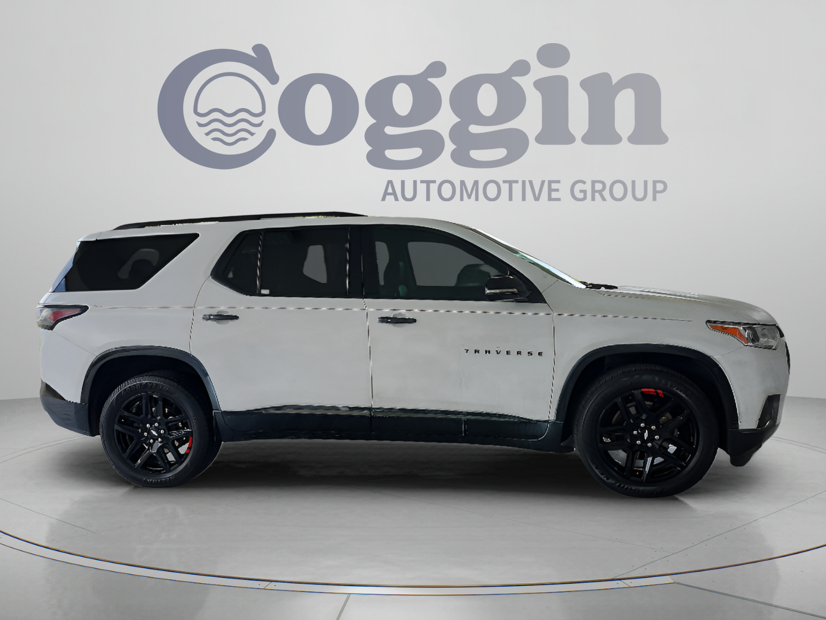 Used 2018 Chevrolet Traverse Premier w/ Redline Edition FWD image 6
