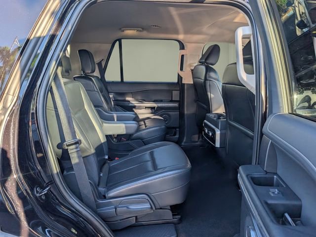 Used 2024 Ford Expedition XLT image 14
