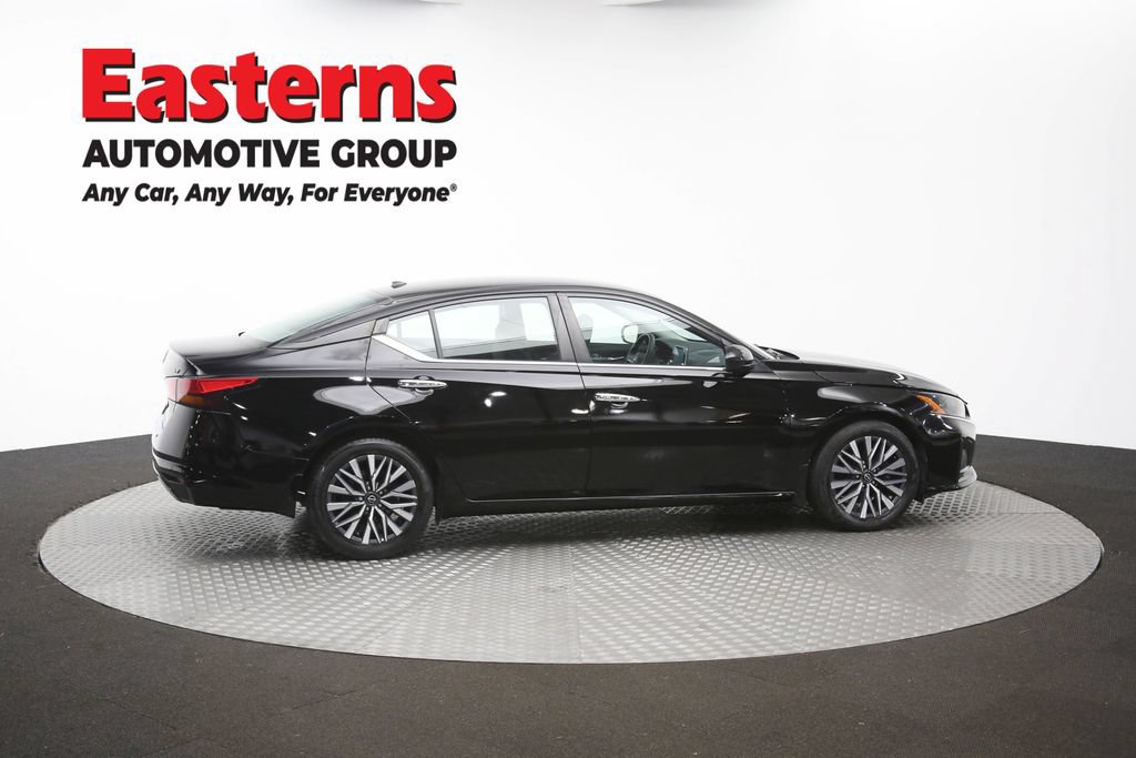Used 2023 Nissan Altima 2.5 SV FWD image 43