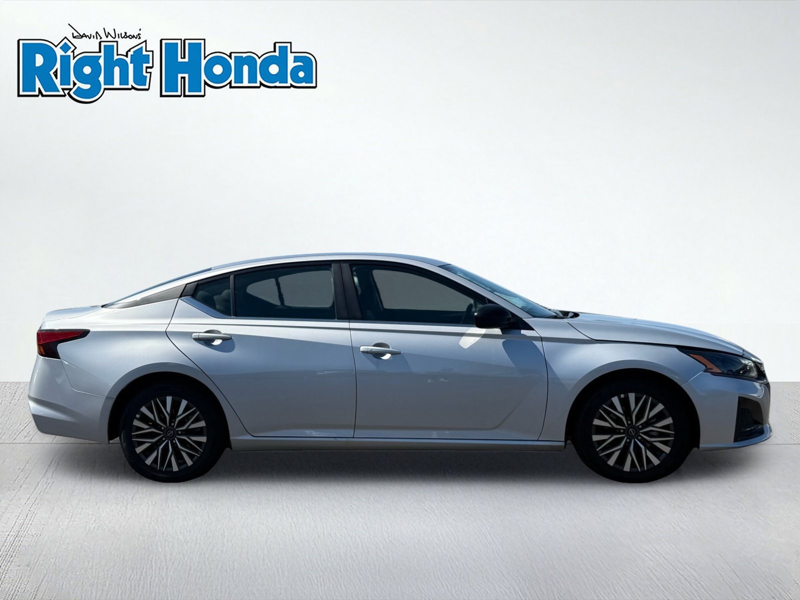 Used 2026 Nissan Altima 2.5 SV FWD image 9