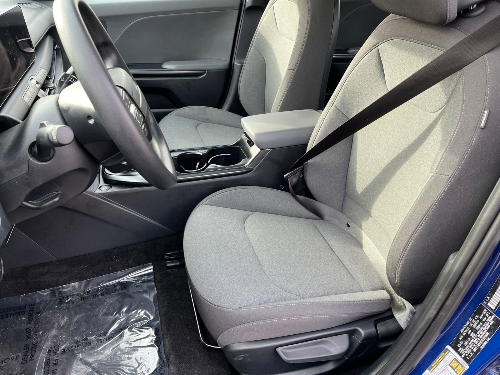 Used 2025 Kia K4 LXS image 32