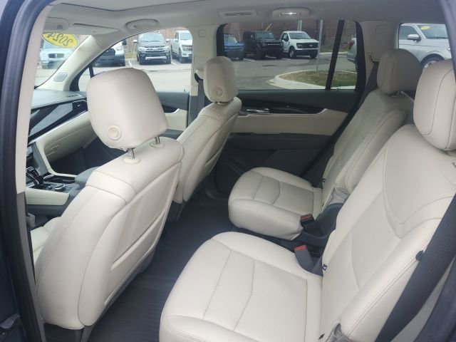 Used 2024 Cadillac XT6 Premium Luxury w/ LPO, Floor Liner Package image 17