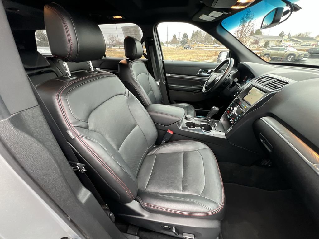 Used 2016 Ford Explorer Sport image 28