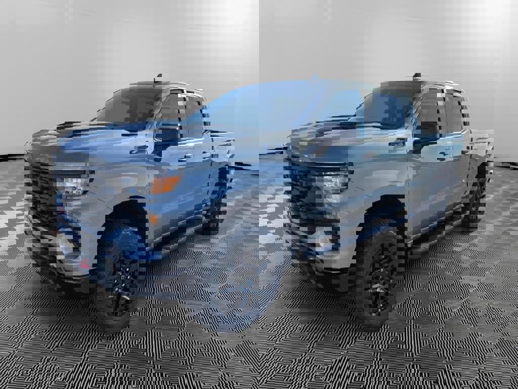 New 2026 Chevrolet Silverado 1500 Custom Trail Boss w/ LPO, Dark Essentials Package image 3