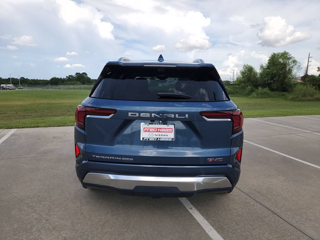 Used 2026 GMC Terrain Denali AWD/4WD image 6