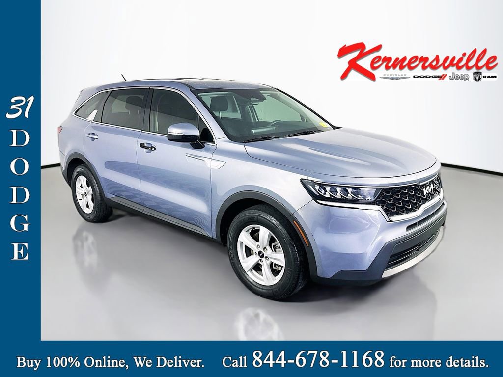 Used 2022 Kia Sorento LX image 1