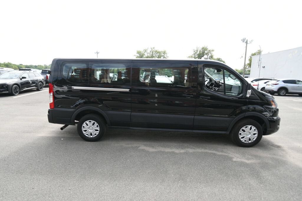 Used 2025 Ford Transit 350 XLT RWD image 9