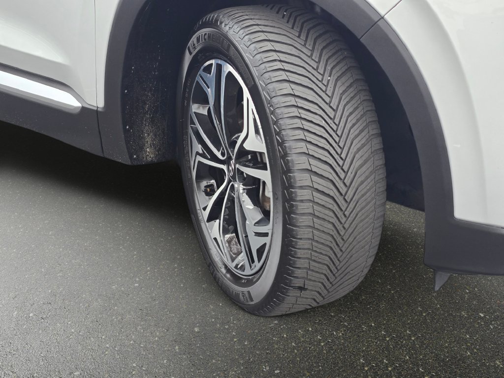 Used 2019 Hyundai Santa Fe AWD image 36