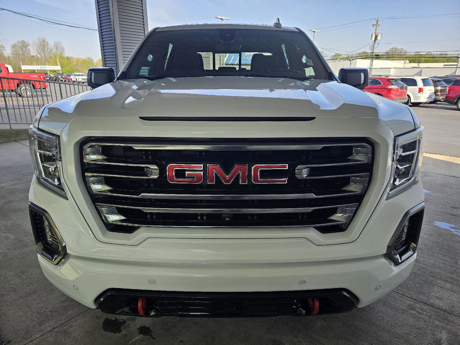 Used 2020 GMC Sierra 1500 AT4 w/ AT4 Premium Package AWD/4WD image 8