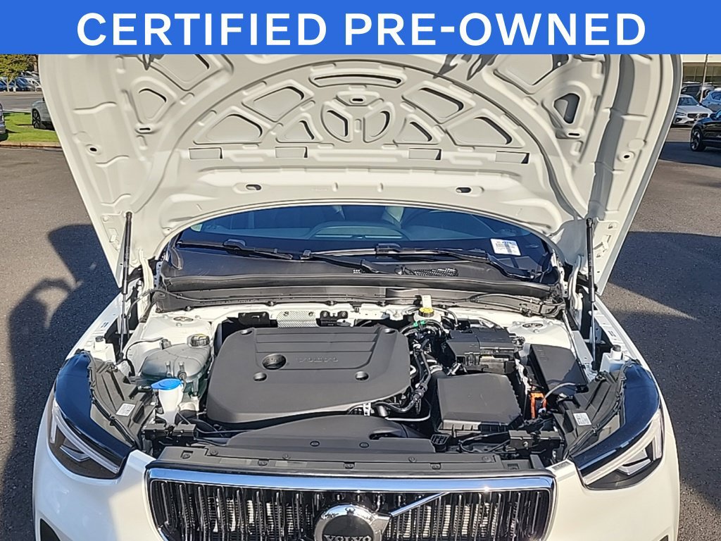 Used 2025 Volvo XC40 B5 Core w/ Protection Package Premier AWD/4WD image 29
