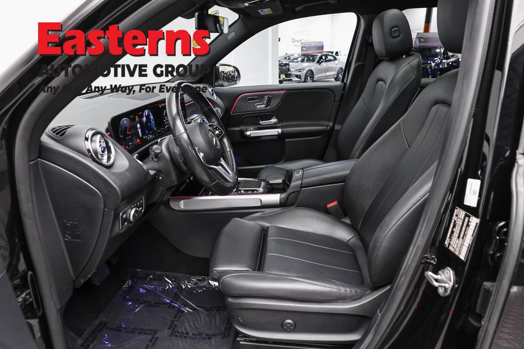 Used 2022 Mercedes-Benz GLB 250 4MATIC w/ Premium Package Lite image 14