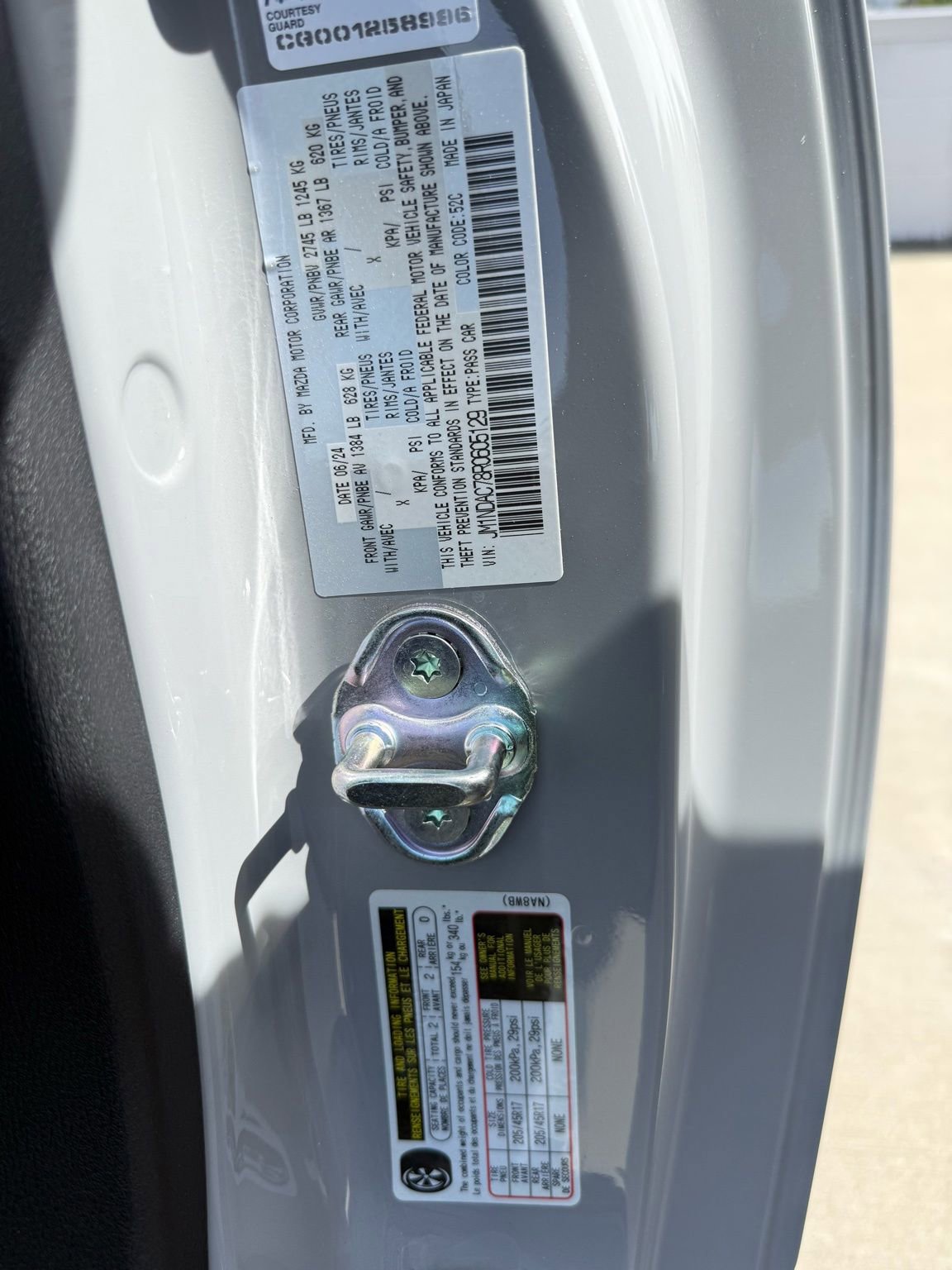 Used 2024 MAZDA MX-5 Miata Club w/ Interior Package image 9