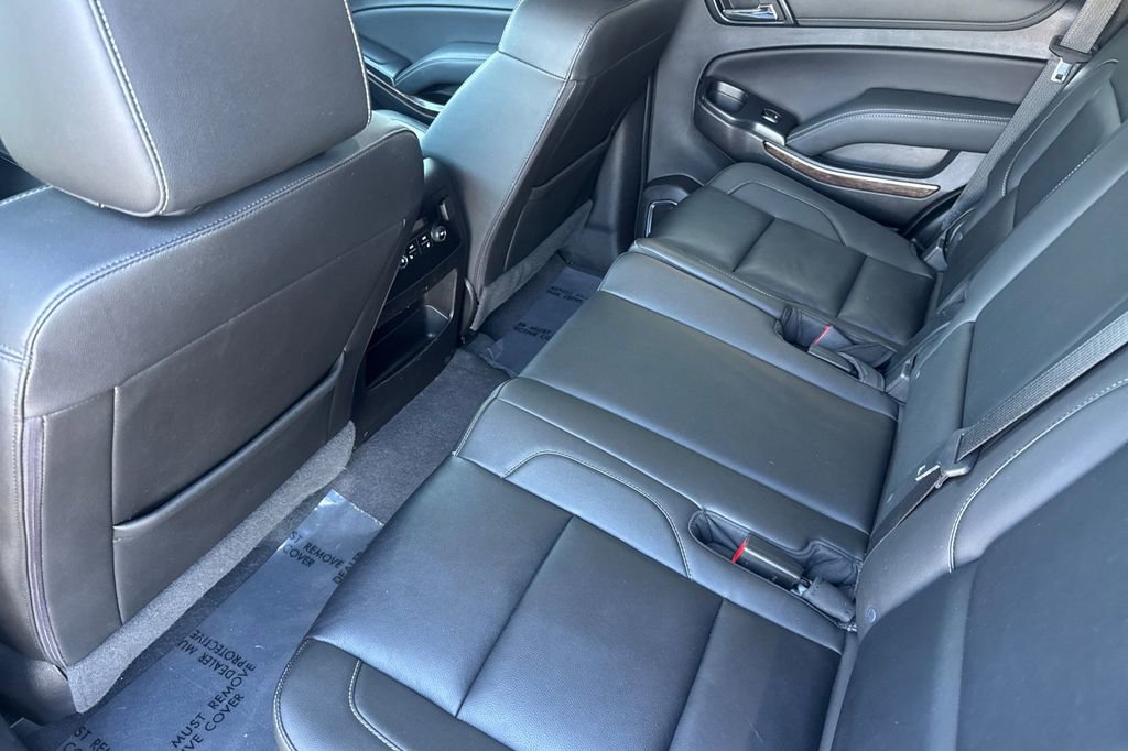 Used 2019 Chevrolet Tahoe LT w/ Luxury Package AWD/4WD image 11