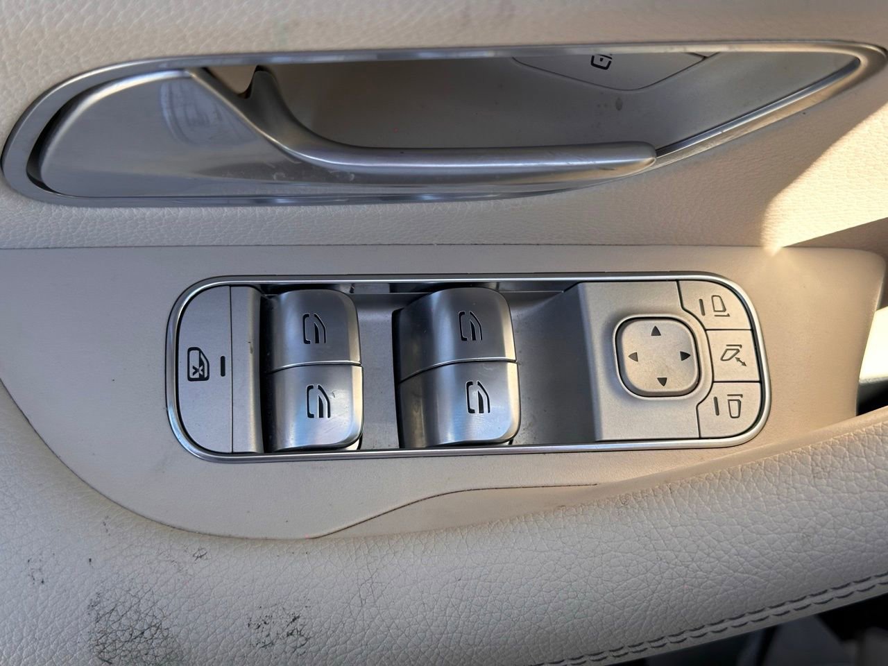 Used 2024 Mercedes-Benz GLE 350 4MATIC image 27