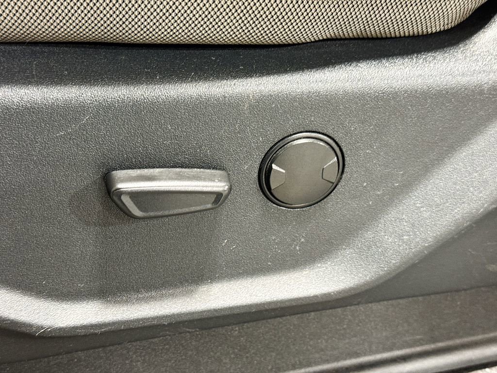 Used 2022 Ford F250 XLT w/ XLT Value Package image 21