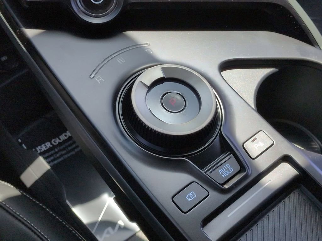 New 2025 Kia EV6 Light RWD image 16