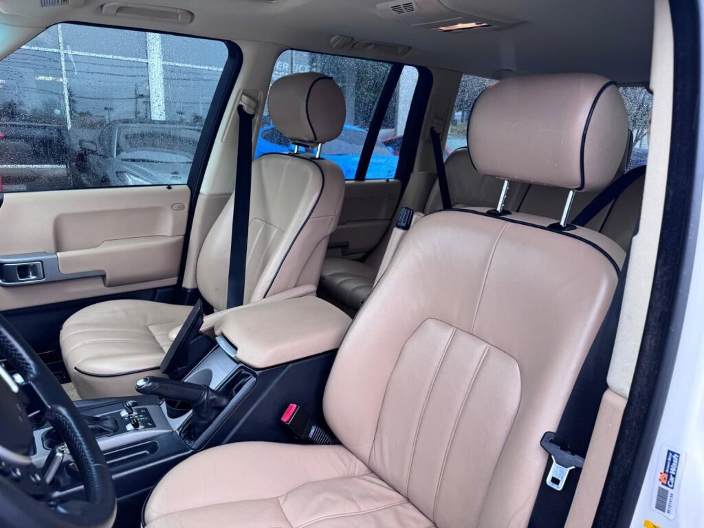 Used 2004 Land Rover Range Rover HSE image 11