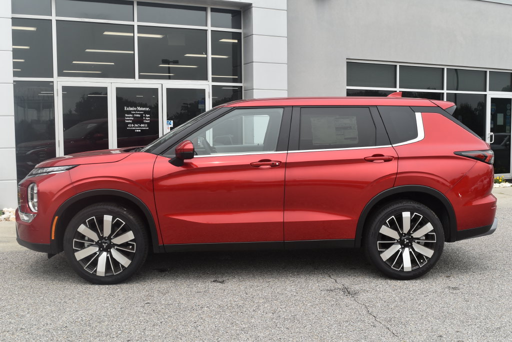 New 2026 Mitsubishi Outlander SE AWD/4WD image 4