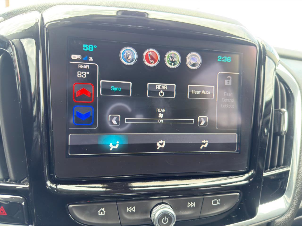 Used 2019 Chevrolet Traverse LT w/ LPO, Floor Liner Package AWD/4WD image 63