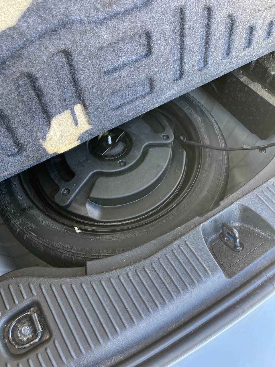 Used 2019 Buick Encore Sport Touring AWD/4WD image 17