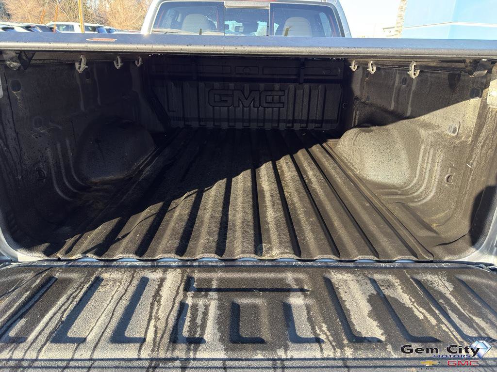 Used 2018 GMC Canyon SLT w/ Driver Alert Package image 9