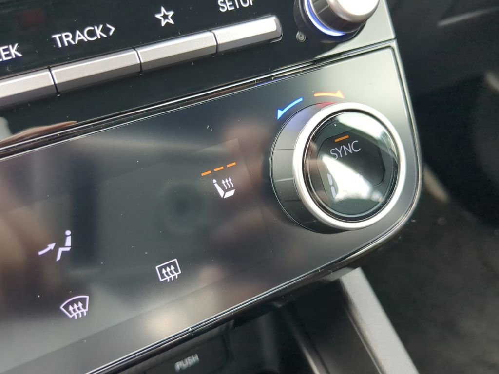 New 2025 Hyundai Santa Cruz SEL image 7