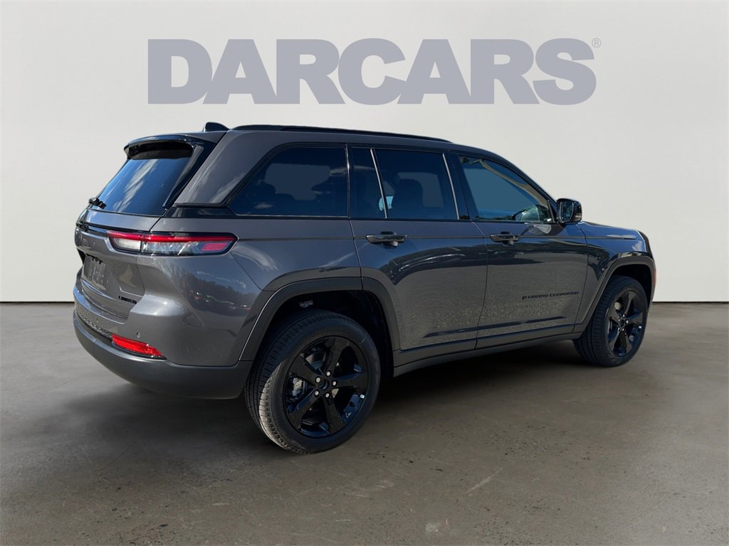 New 2025 Jeep Grand Cherokee Limited w/ Black Appearance Package image 7