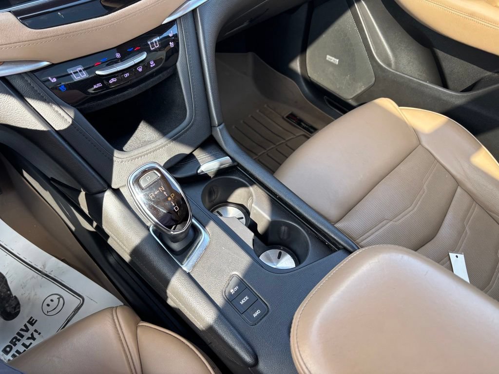 Used 2018 Cadillac XT5 Platinum AWD/4WD image 23