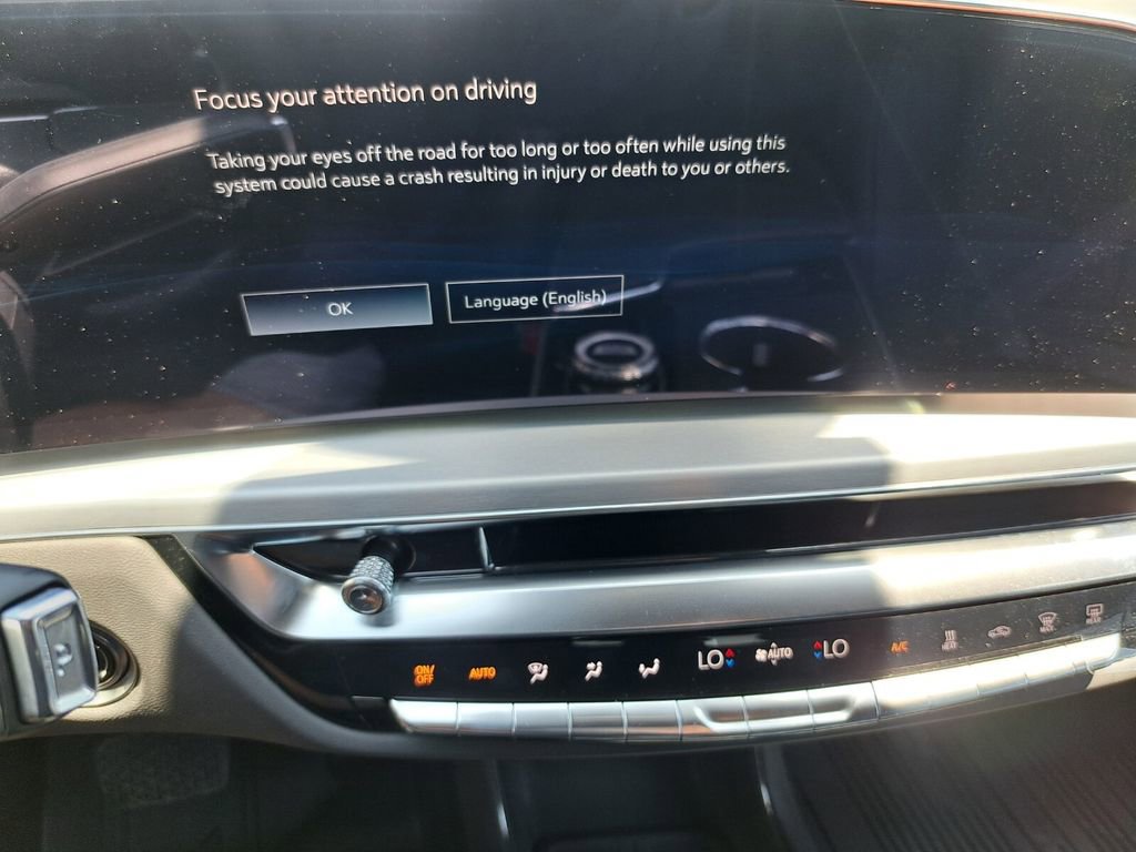 New 2025 Cadillac Lyriq Sport w/ LPO, Floor Liner Package image 9