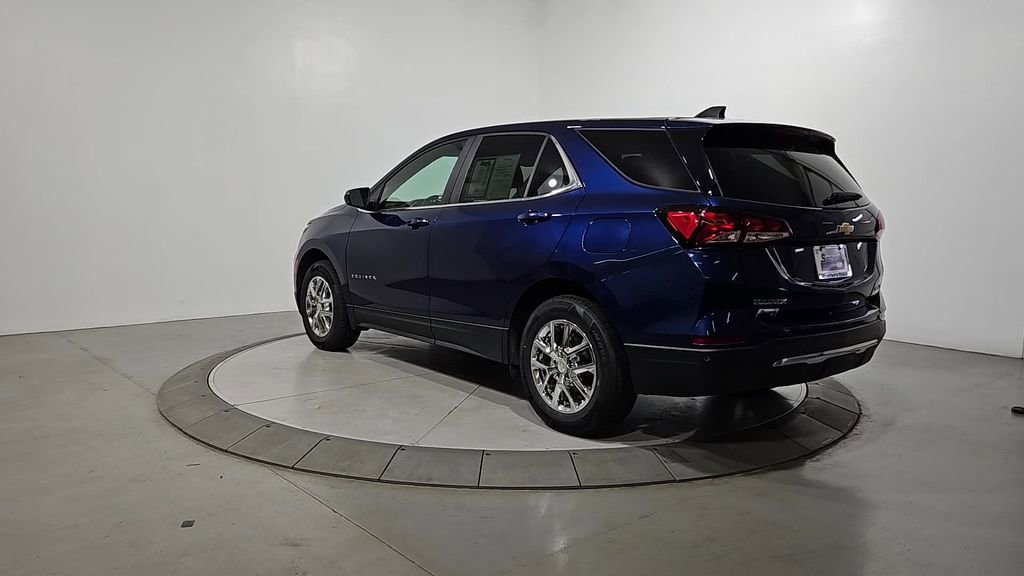 Used 2023 Chevrolet Equinox LT AWD/4WD image 3