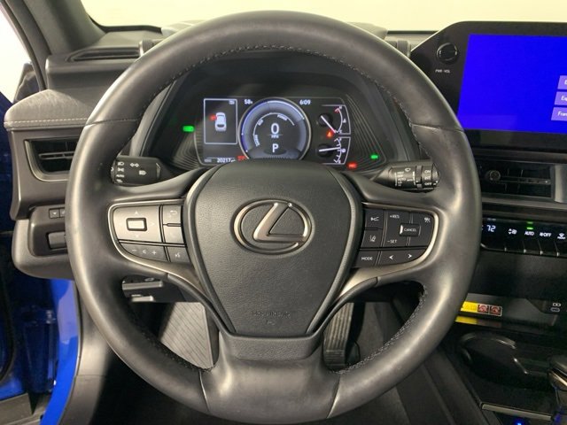 Used 2023 Lexus UX 250h AWD w/ Premium Package image 21