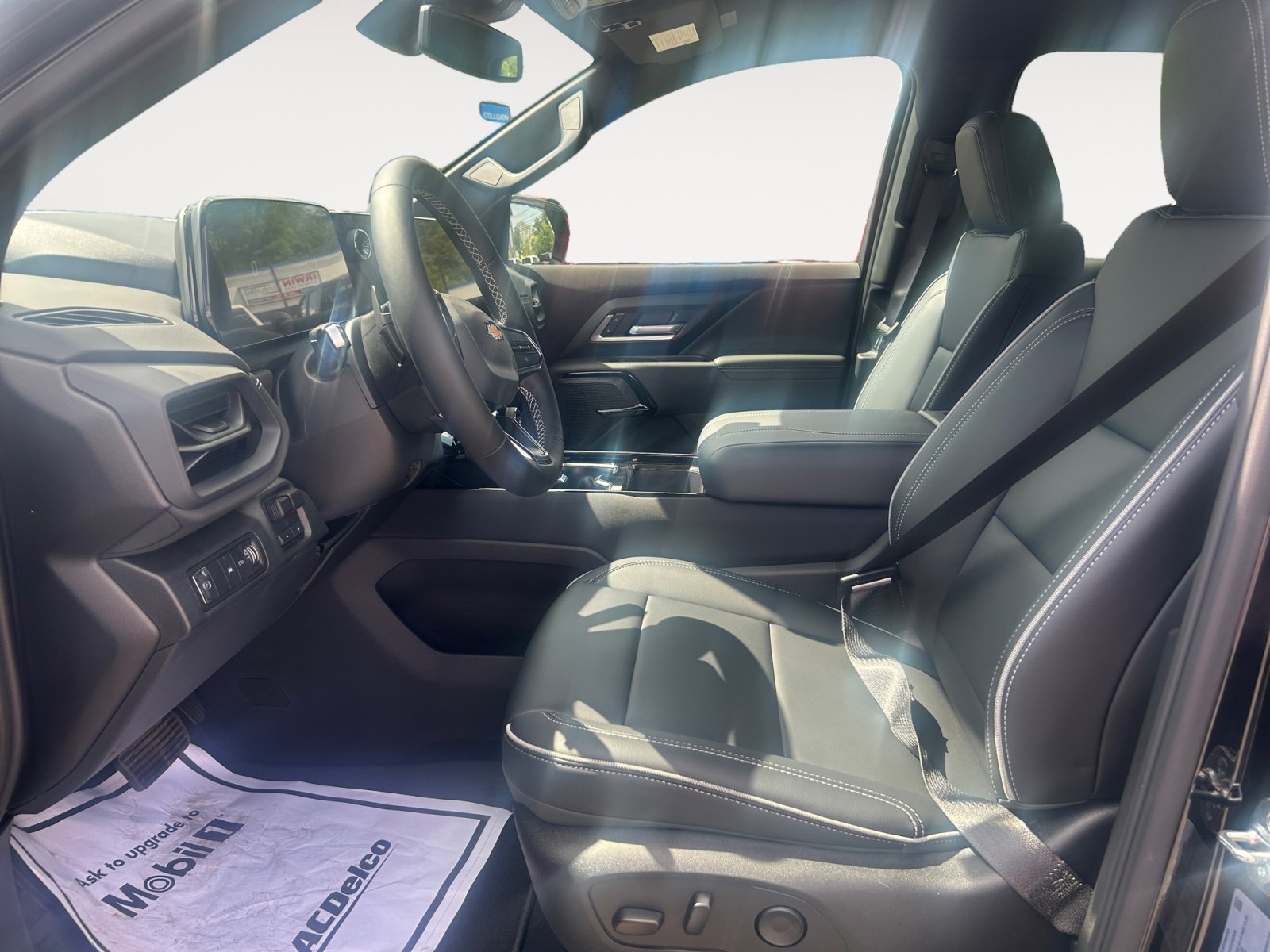 New 2026 Chevrolet Silverado EV LT image 9