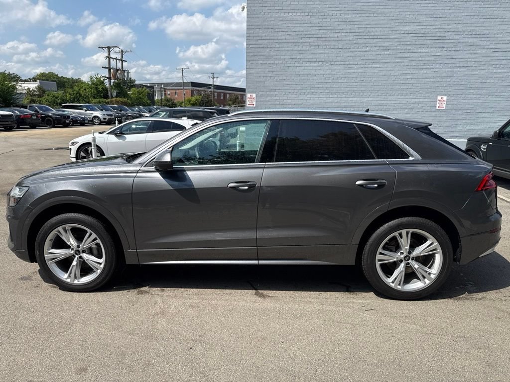 Used 2023 Audi Q8 Premium Plus w/ Premium Plus Package AWD/4WD image 2