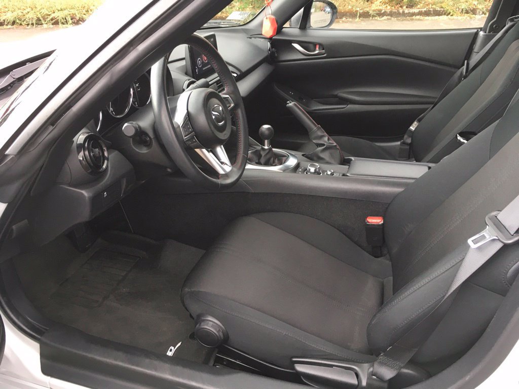 Used 2019 MAZDA MX-5 Miata Sport RWD image 21