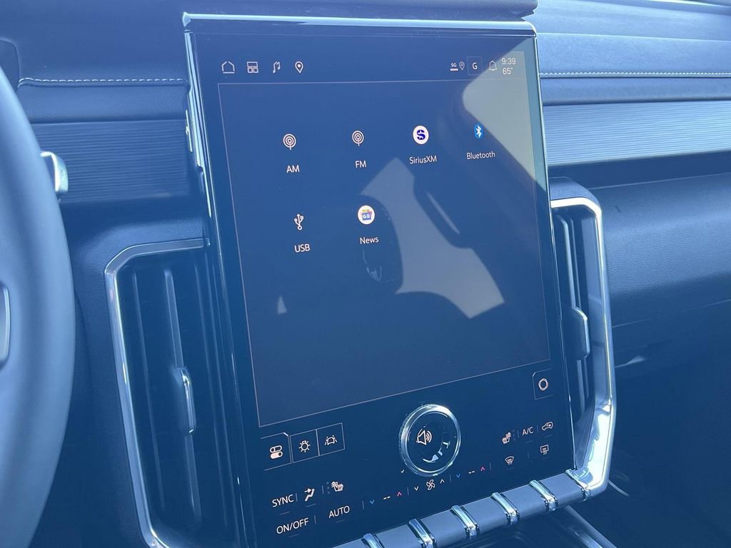 New 2026 GMC Acadia Elevation image 18