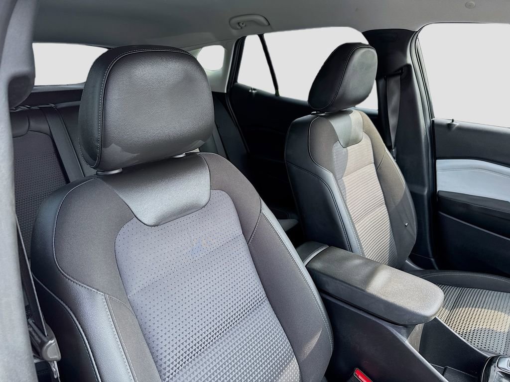 Certified 2024 Chevrolet Trax LT w/ LT Convenience Package image 20