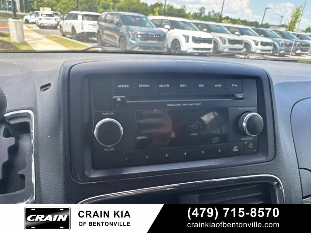 Used 2012 Dodge Grand Caravan SXT FWD image 21