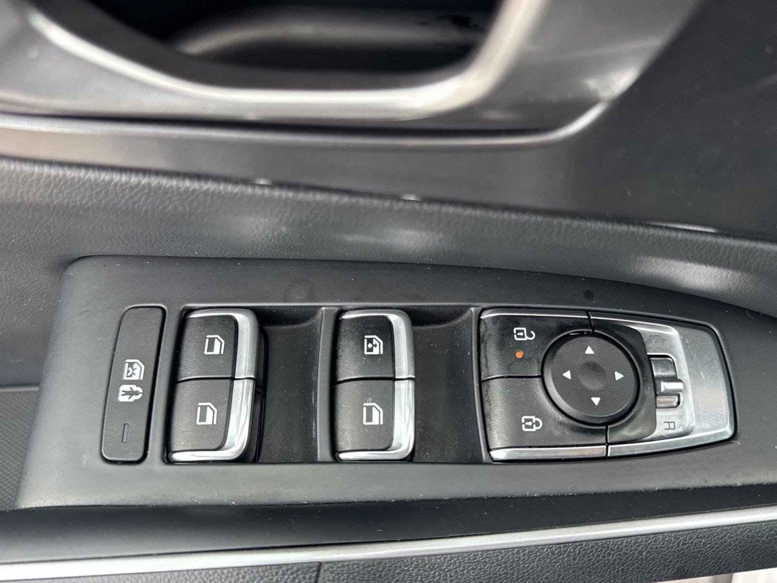 Used 2024 Kia Sorento LX FWD image 24